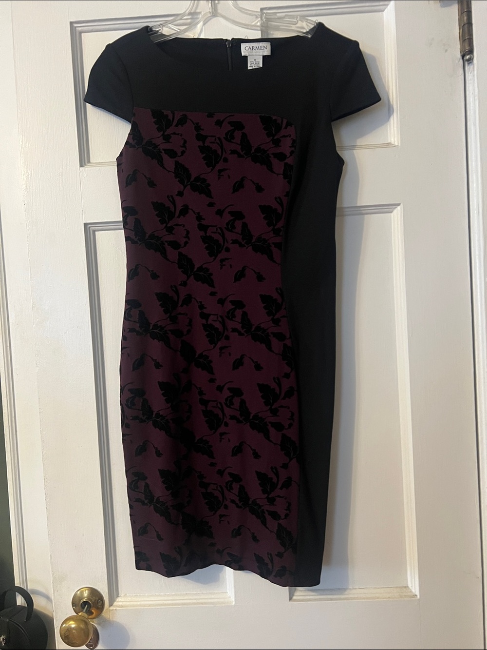 Carmen Marc Valvo Black & Plum Floral Sheath Dress